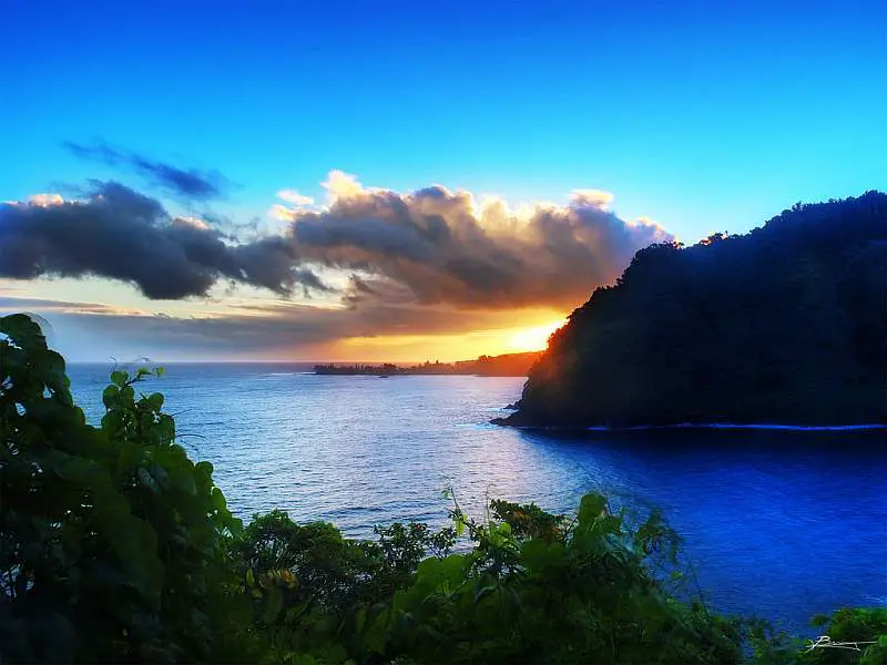 10-Honomanu-Ahupuaa-Hawaii-sunrise