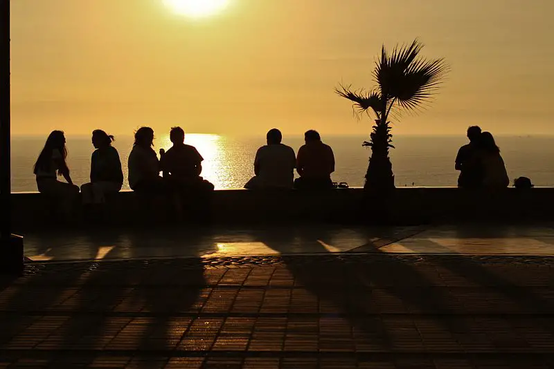 Down by the Playa (Setting Sun – Lima)